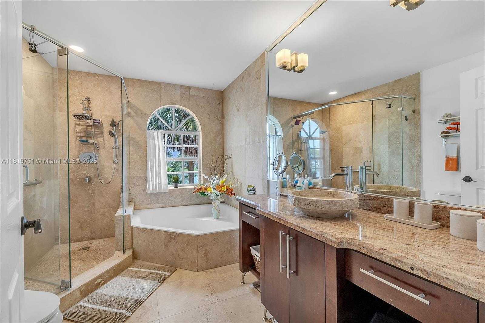 Small Image of 14621 BALGOWAN RD #206-3, Miami Lakes Number 29
