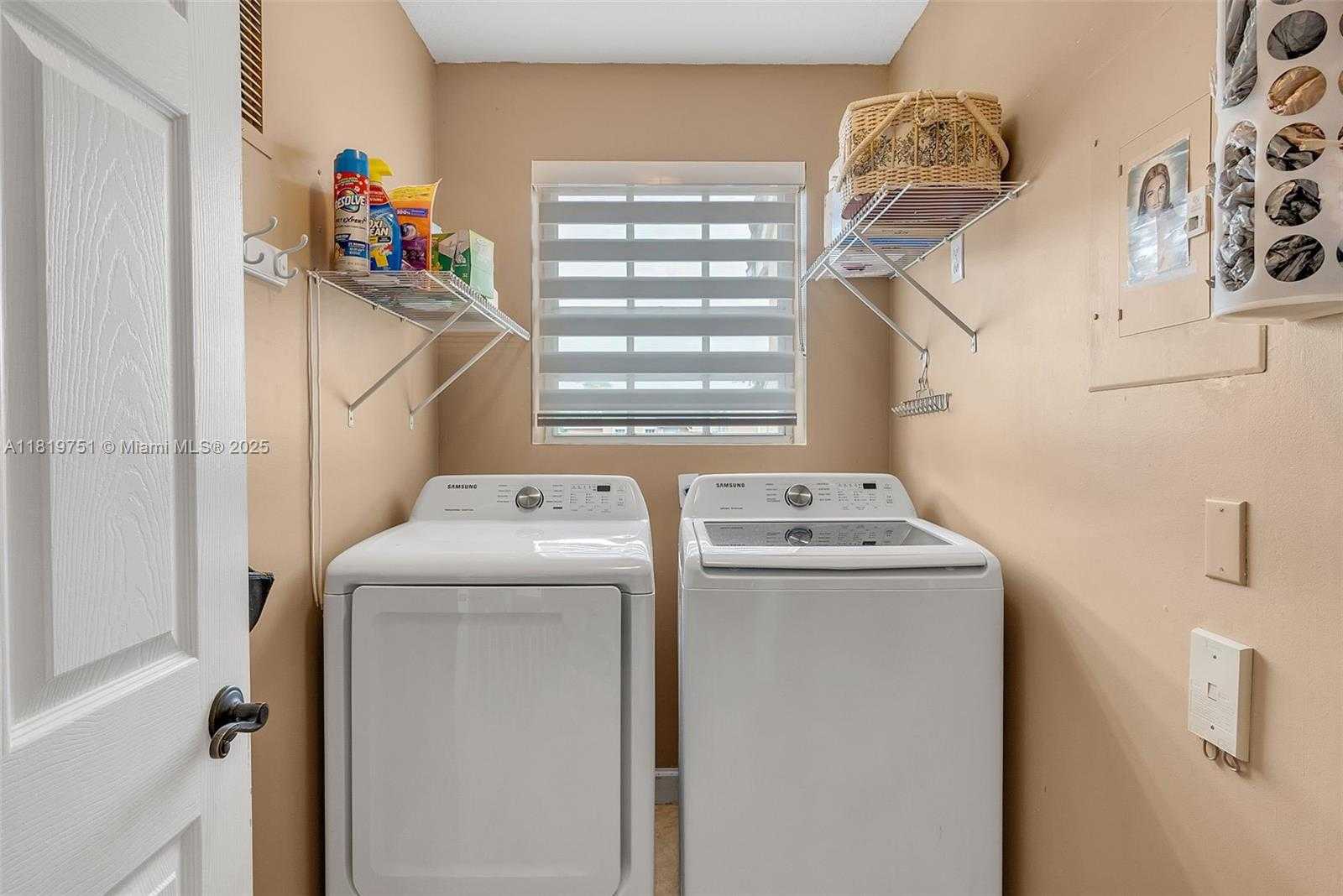 Small Image of 14621 BALGOWAN RD #206-3, Miami Lakes Number 31
