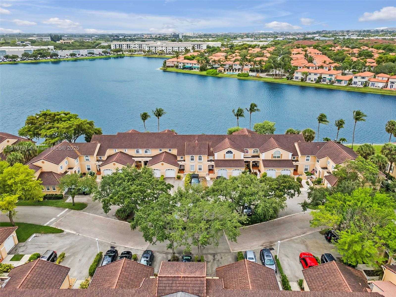 Small Image of 14621 BALGOWAN RD #206-3, Miami Lakes Number 38