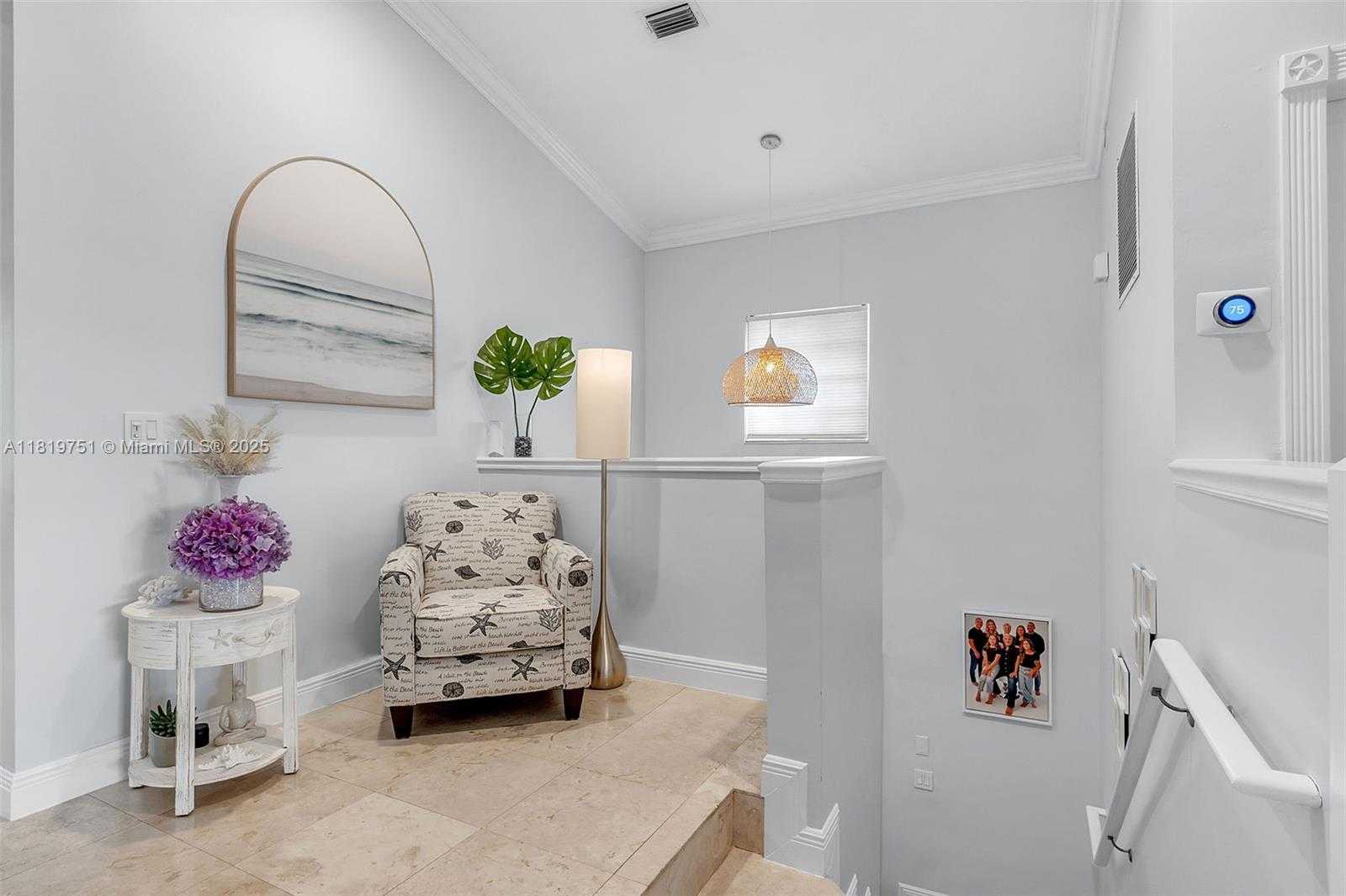Small Image of 14621 BALGOWAN RD #206-3, Miami Lakes Number 4