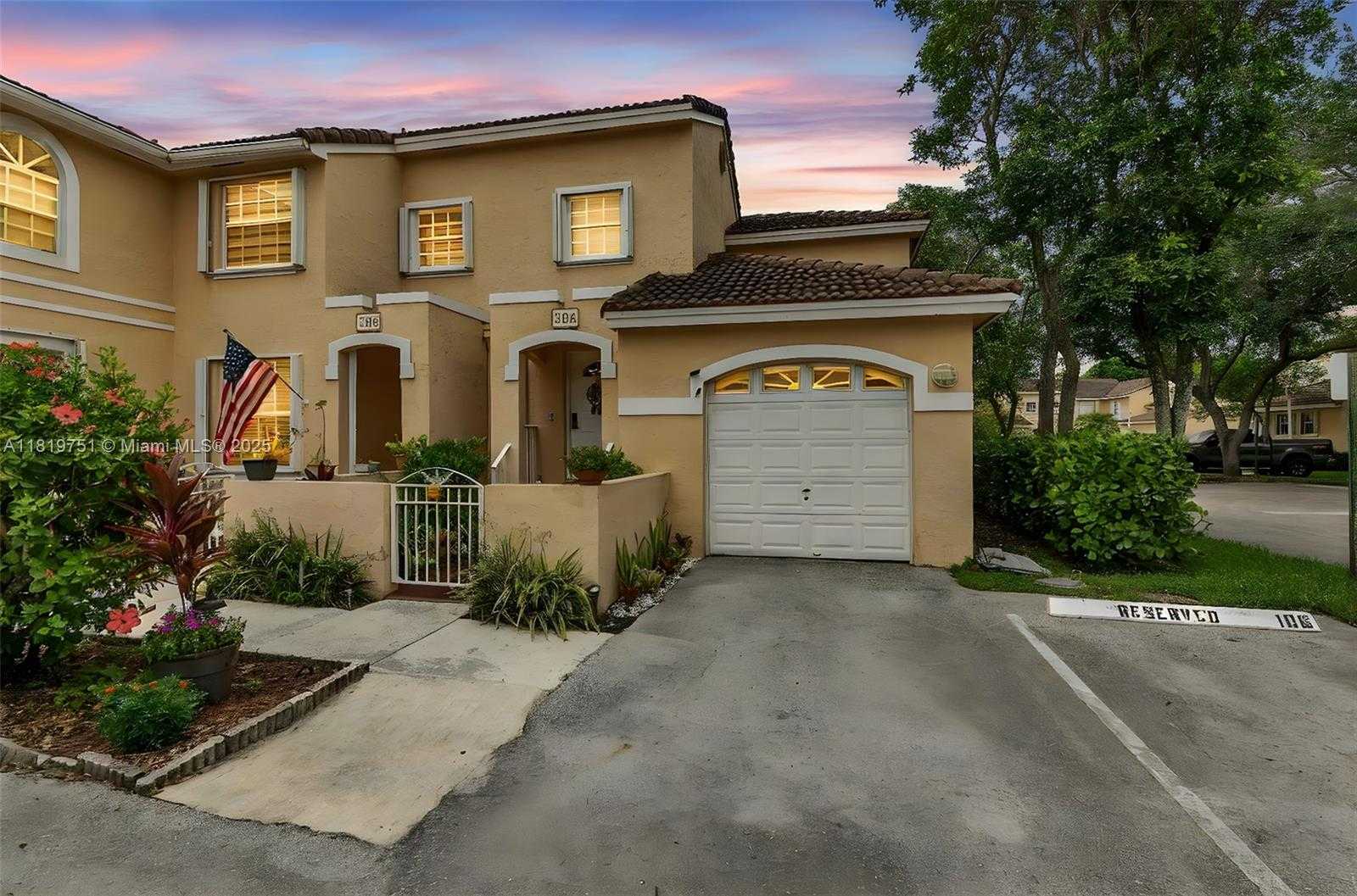 Small Image of 14621 BALGOWAN RD #206-3, Miami Lakes Number 45