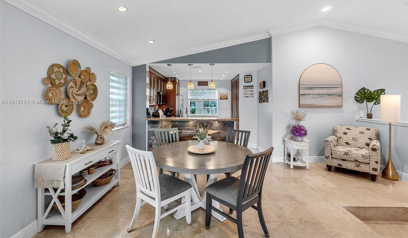 Small Image of 14621 BALGOWAN RD #206-3, Miami Lakes Number 8