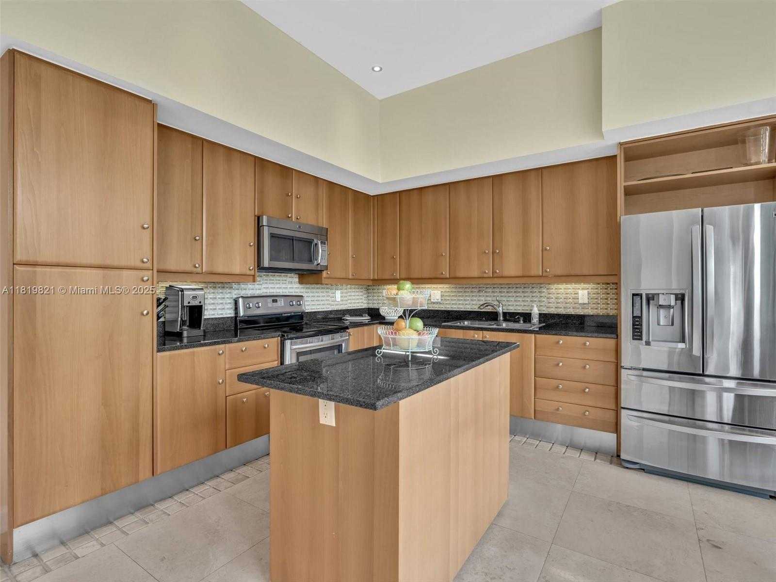Small Image of 16500 COLLINS AVE #TH-10, Sunny Isles Beach Number 11
