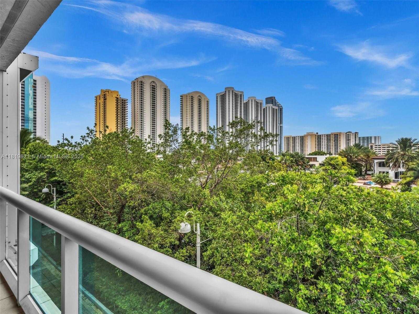 Small Image of 16500 COLLINS AVE #TH-10, Sunny Isles Beach Number 41