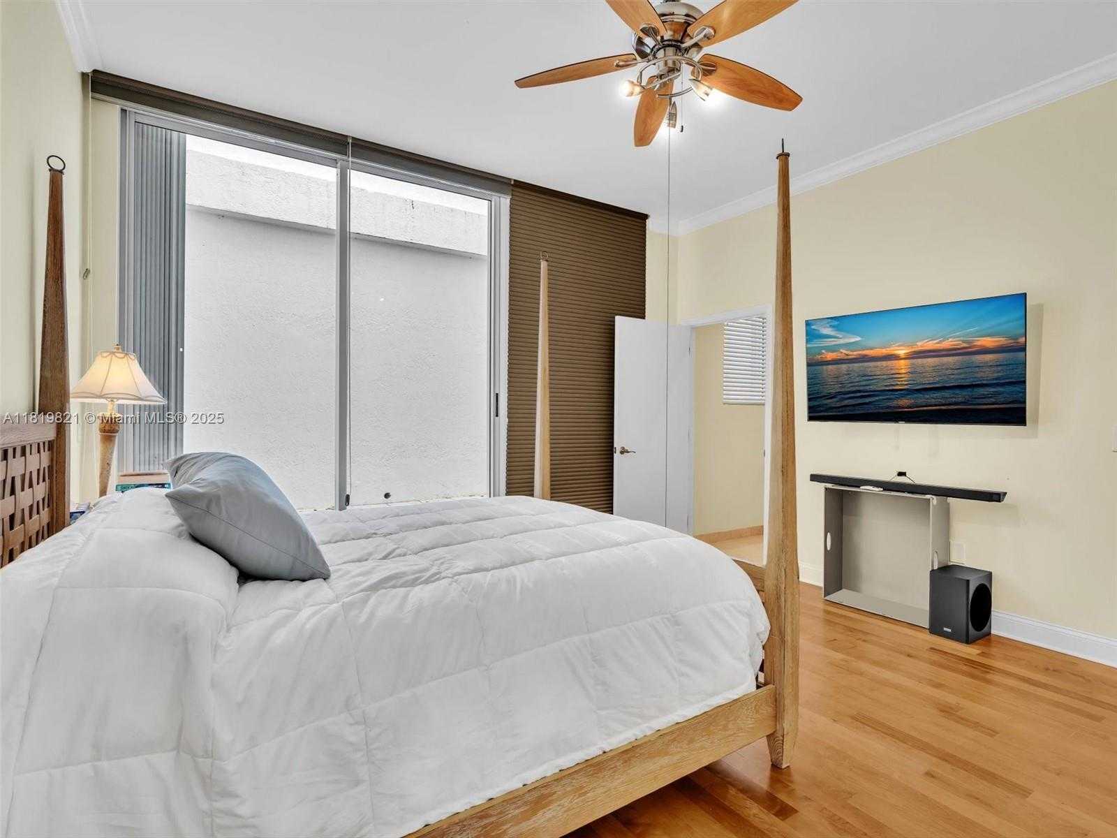 Small Image of 16500 COLLINS AVE #TH-10, Sunny Isles Beach Number 43