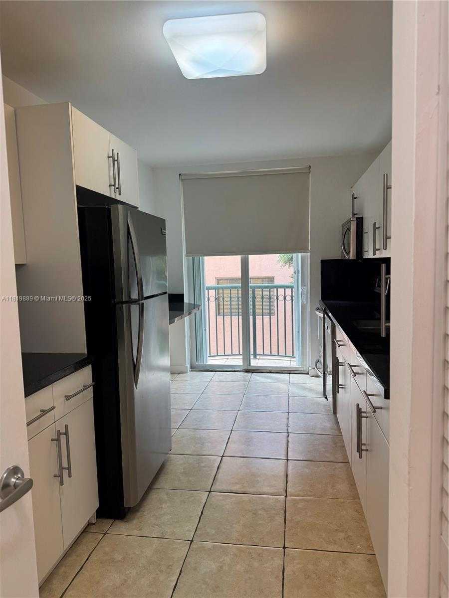 Small Image of 8888 COLLINS AVE #318, Surfside Number 17