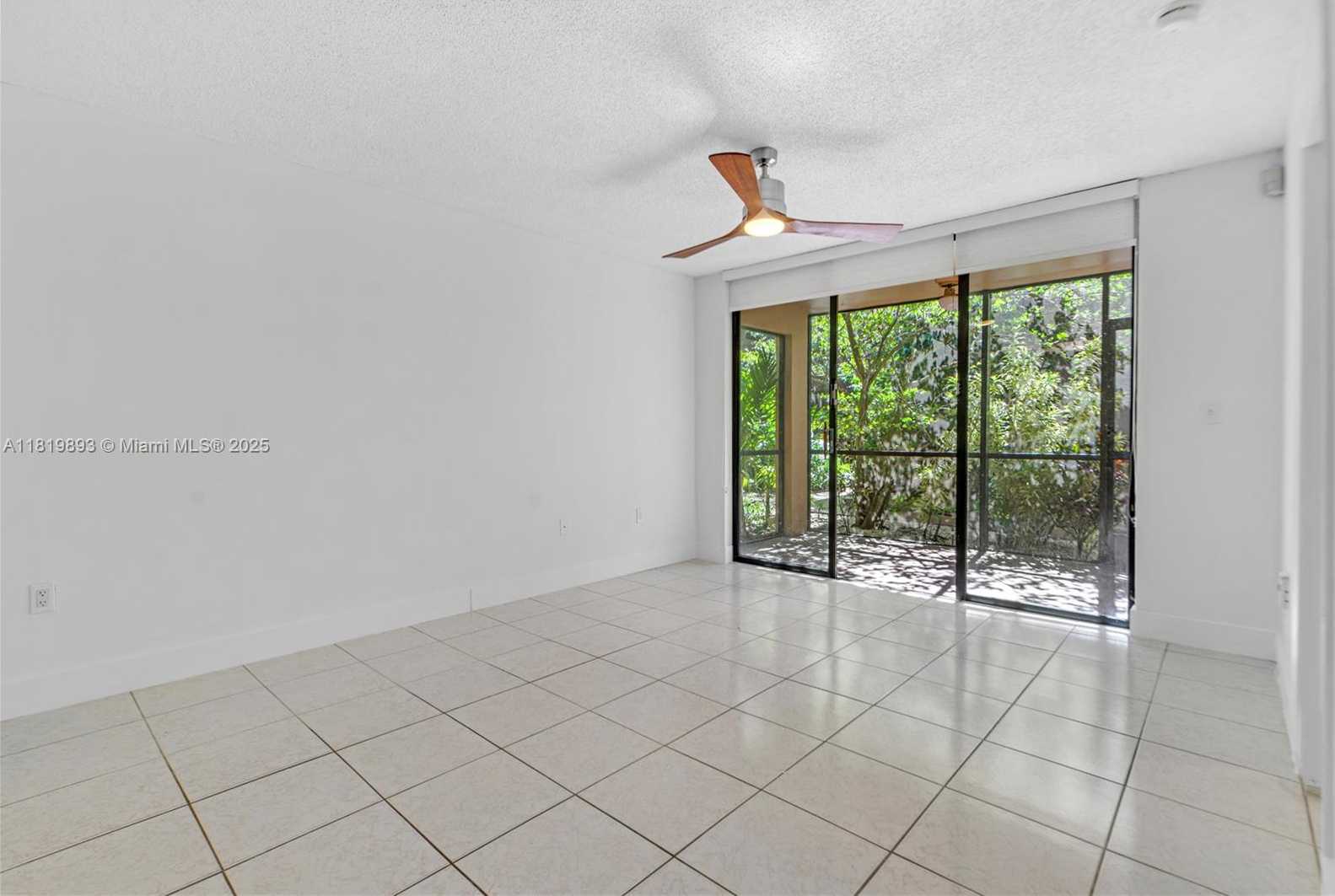 Small Image of 15495 NORTH MIAMI LAKEWAY N #101, Miami Lakes Number 14
