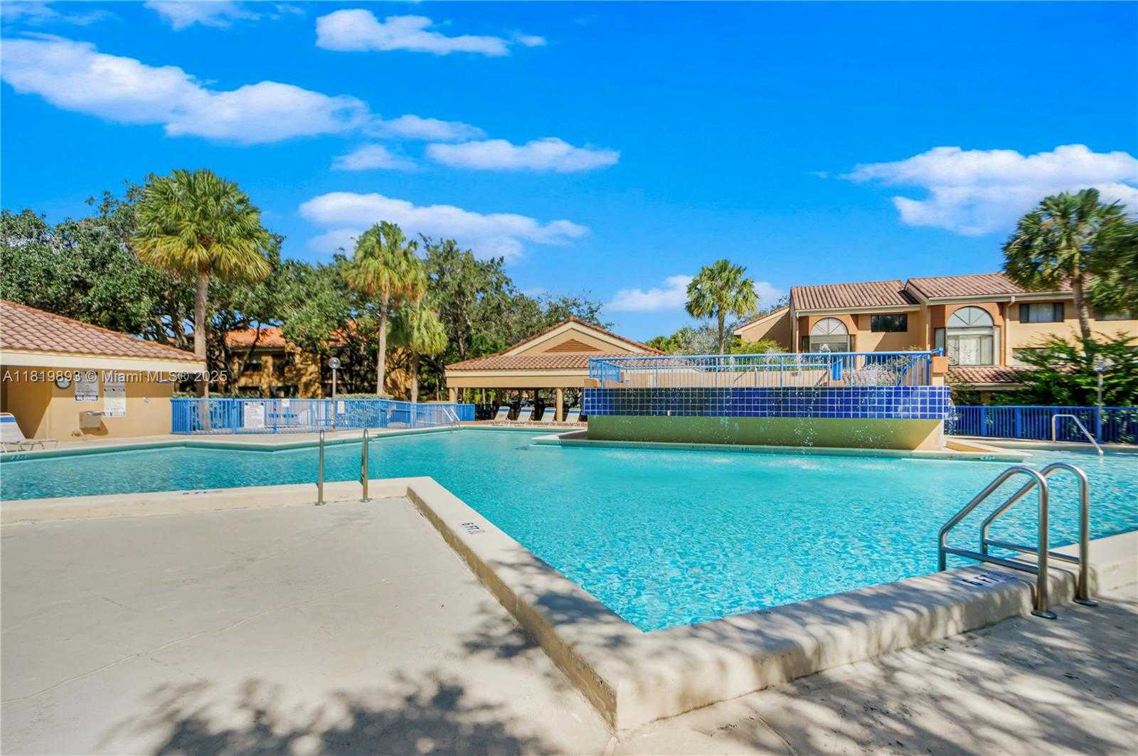 Small Image of 15495 NORTH MIAMI LAKEWAY N #101, Miami Lakes Number 20