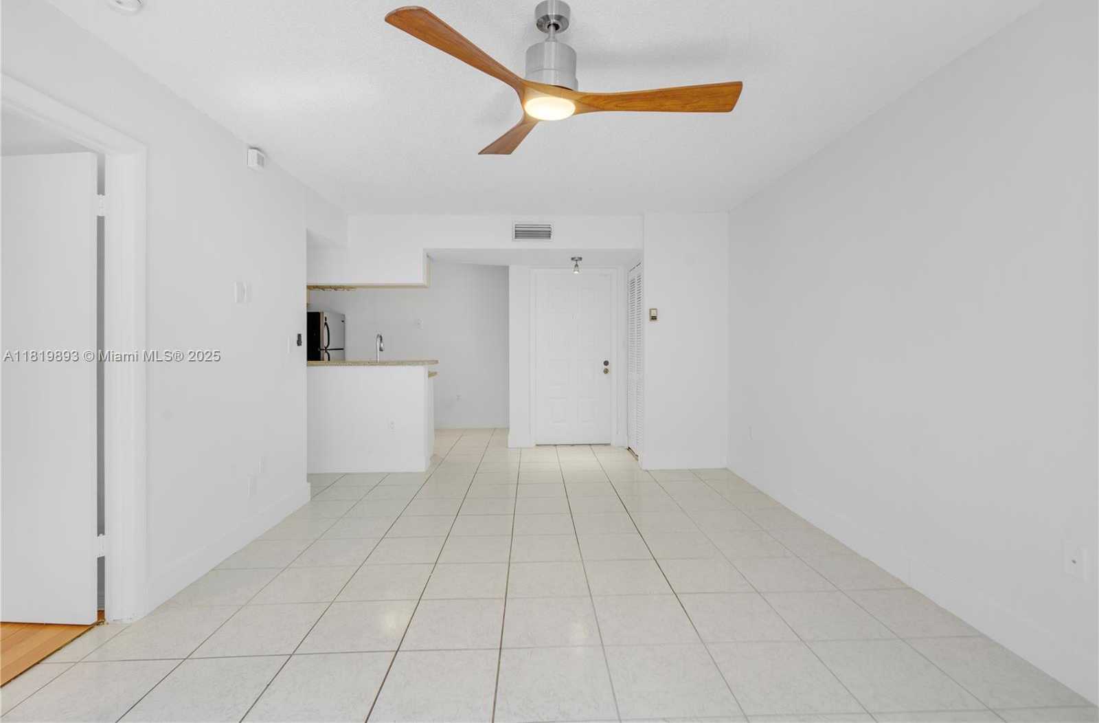 Small Image of 15495 NORTH MIAMI LAKEWAY N #101, Miami Lakes Number 8