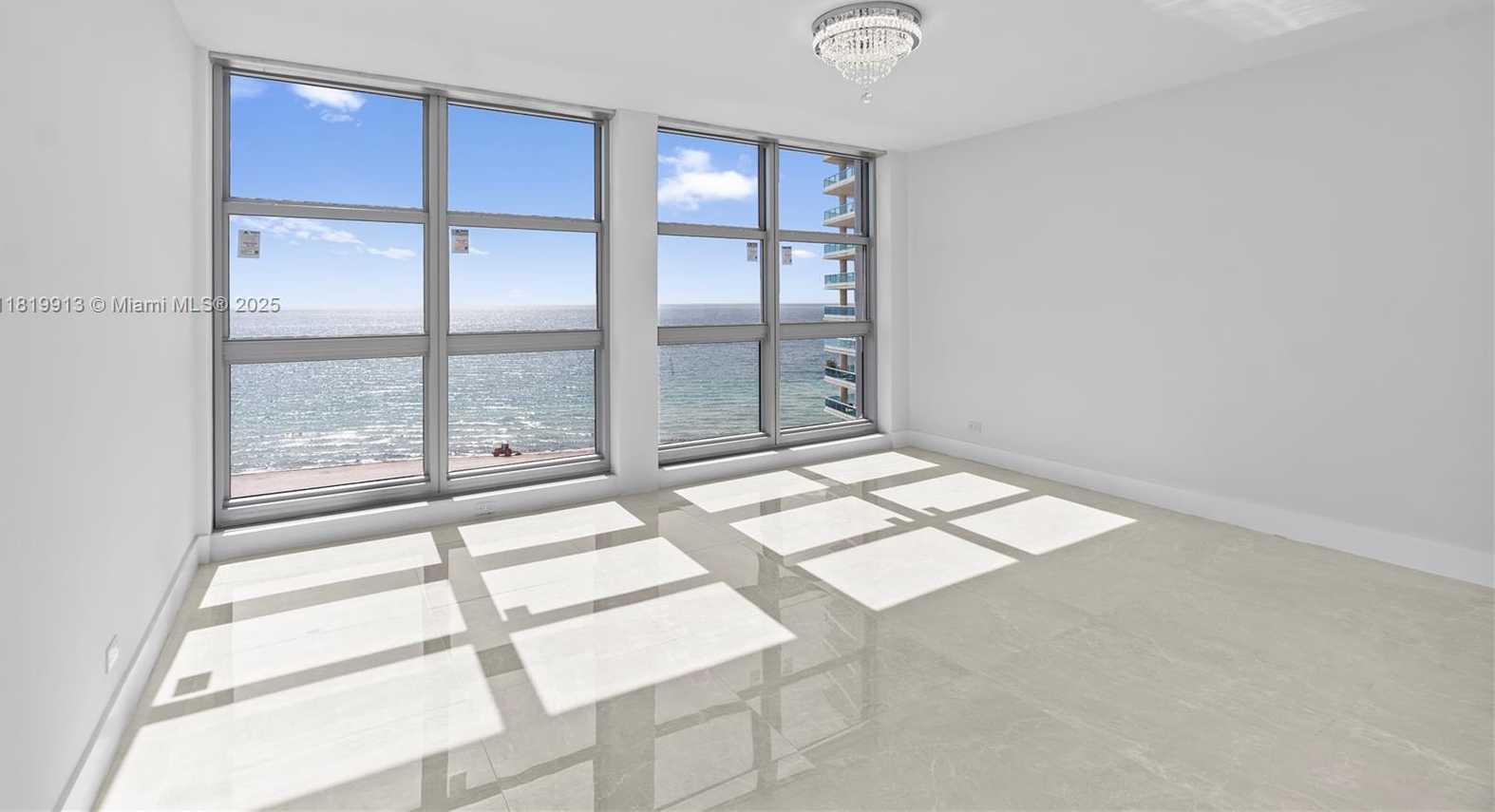 Small Image of 5055 COLLINS AVE #14H, Miami Beach Number 21