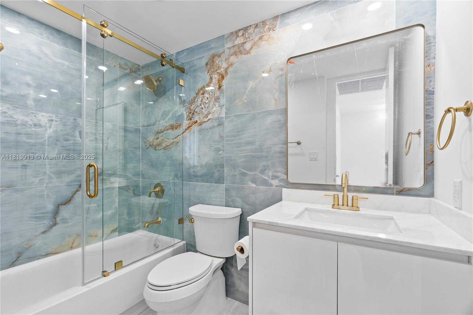 Small Image of 5055 COLLINS AVE #14H, Miami Beach Number 28
