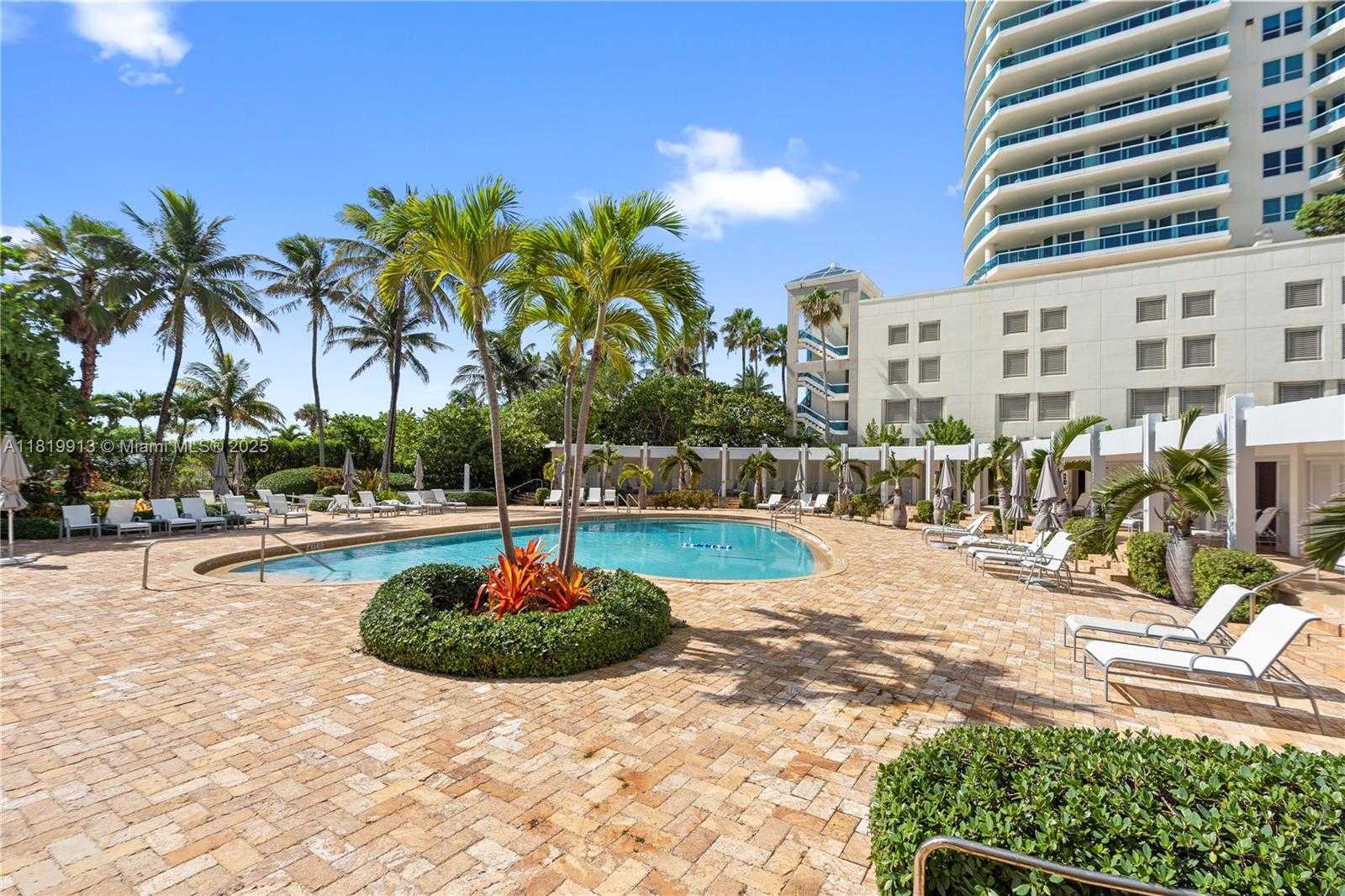 Small Image of 5055 COLLINS AVE #14H, Miami Beach Number 34