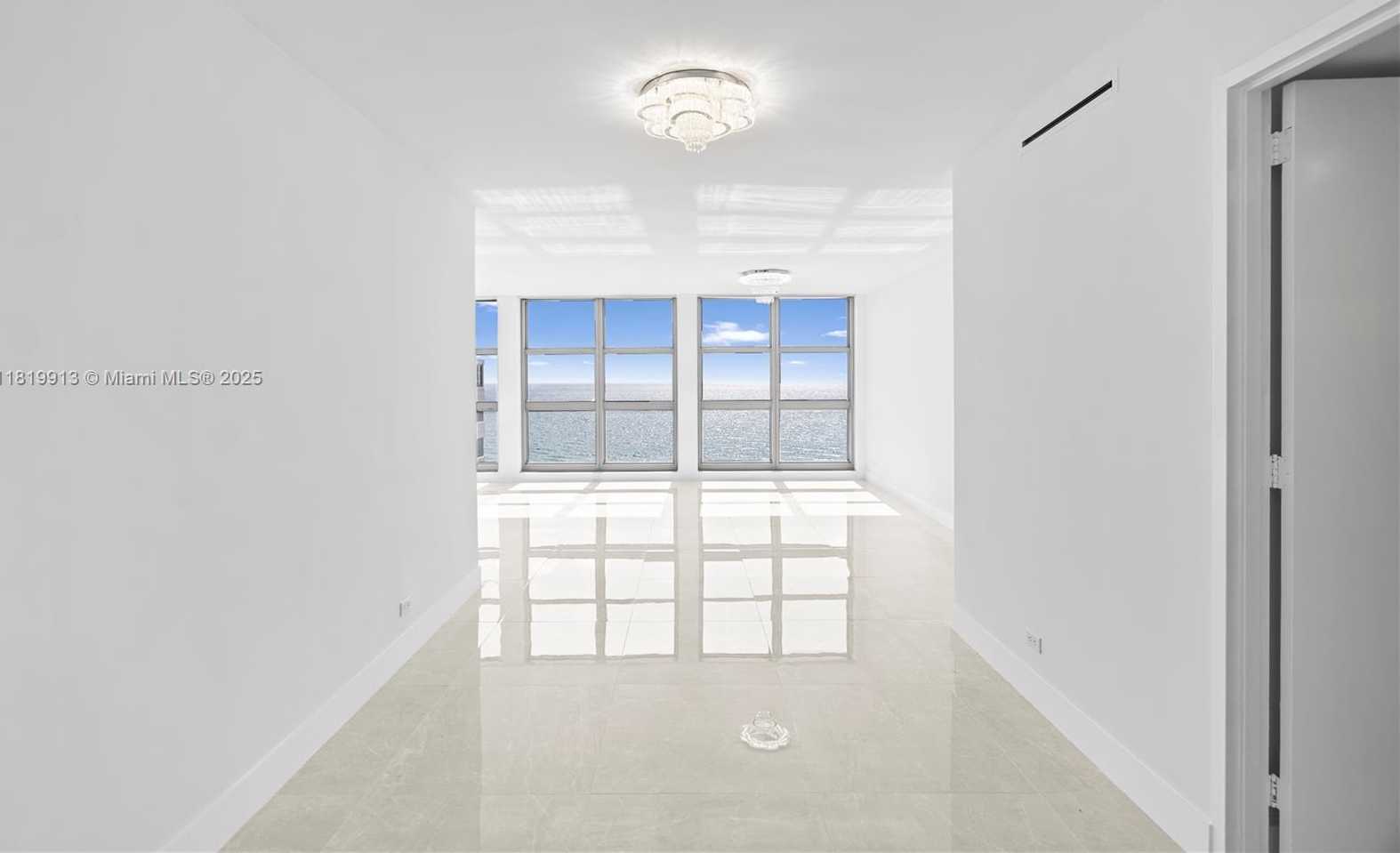 Small Image of 5055 COLLINS AVE #14H, Miami Beach Number 5