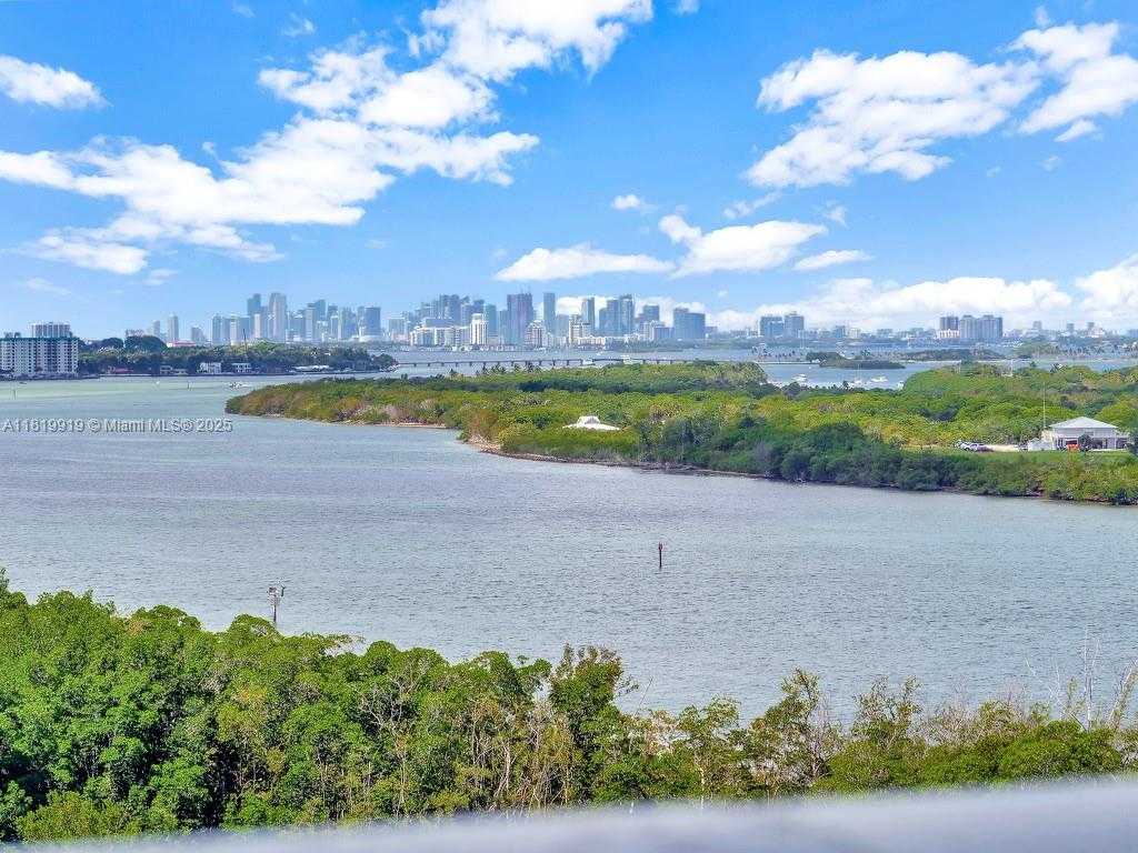 Small Image of 100 BAYVIEW DR #1223, Sunny Isles Beach Number 20