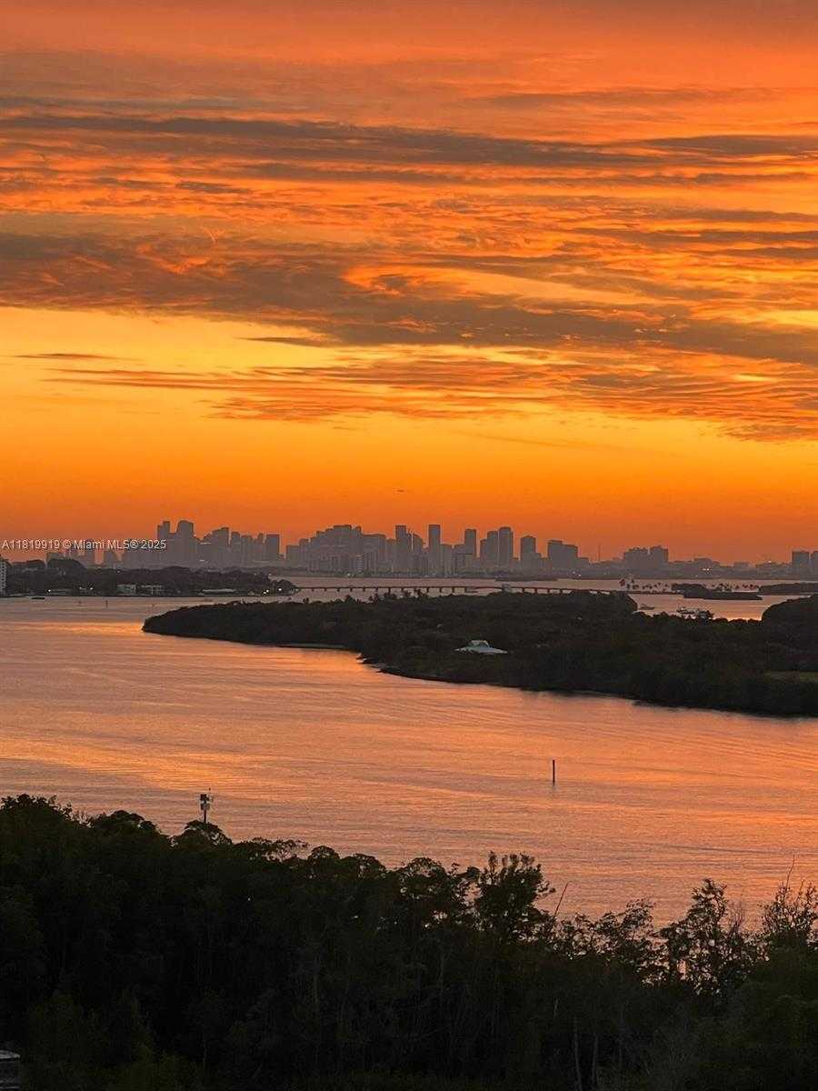 Small Image of 100 BAYVIEW DR #1223, Sunny Isles Beach Number 24
