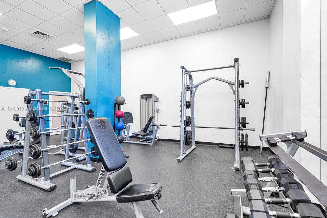 Small Image of 100 BAYVIEW DR #1223, Sunny Isles Beach Number 33
