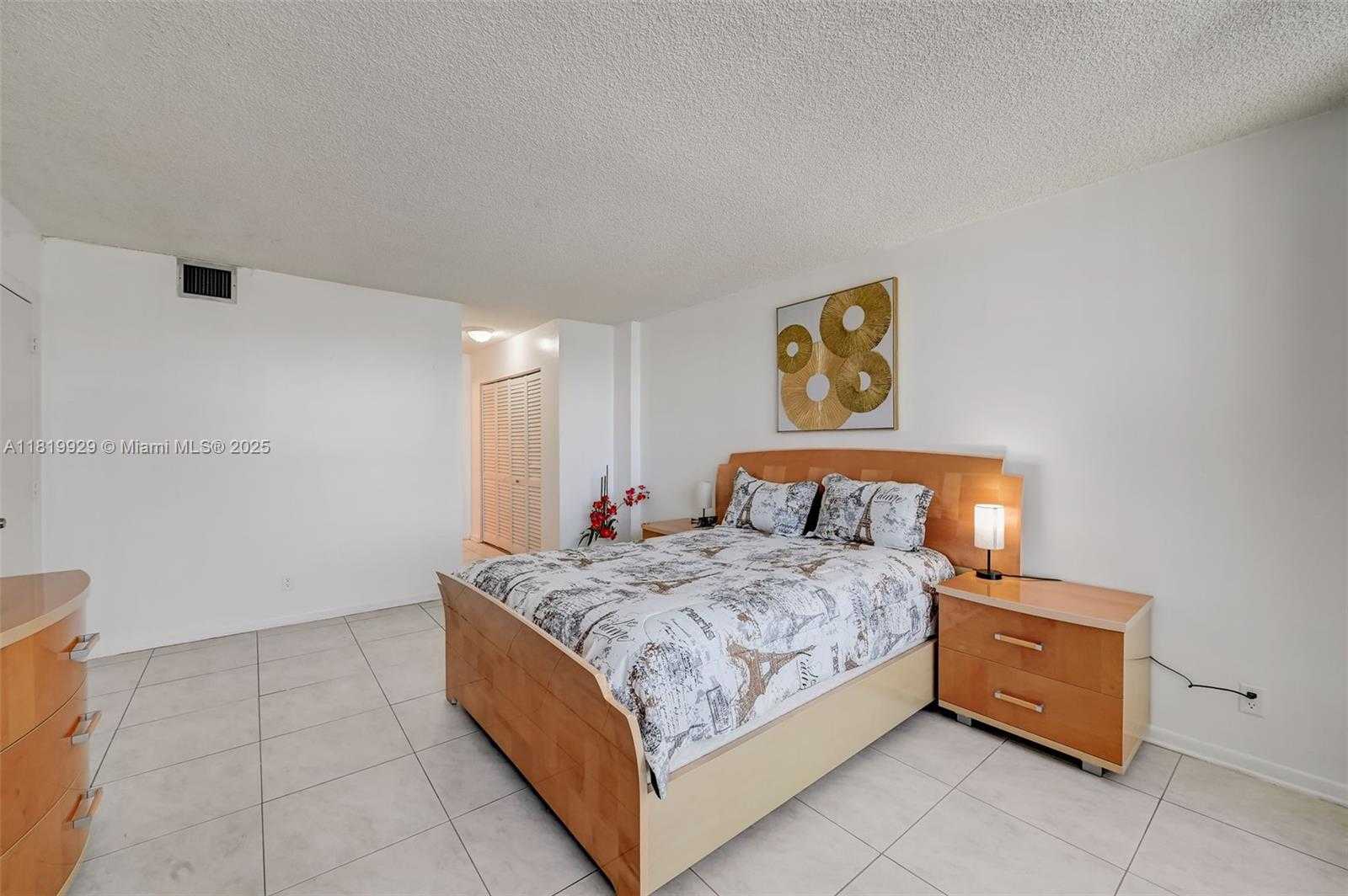 Small Image of 3800 SOUTH OCEAN DR #1123, Hollywood Number 16