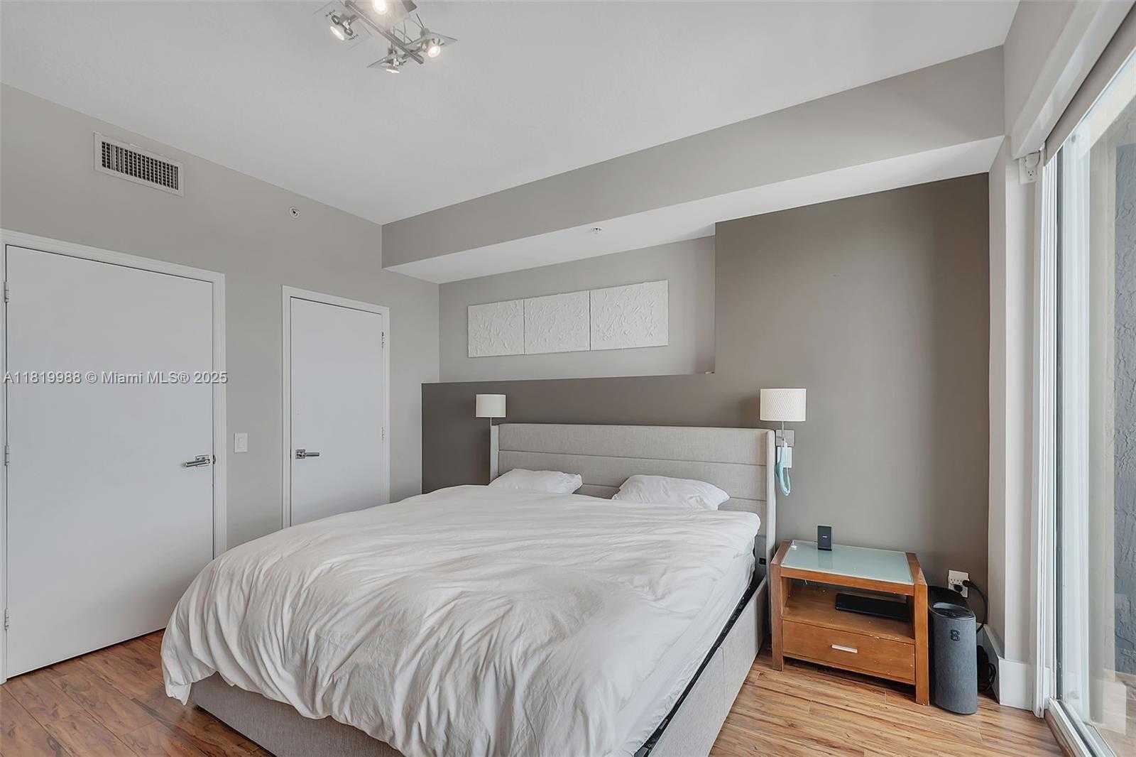 Small Image of 60 SOUTH WEST 13TH ST #3610, Miami Number 11