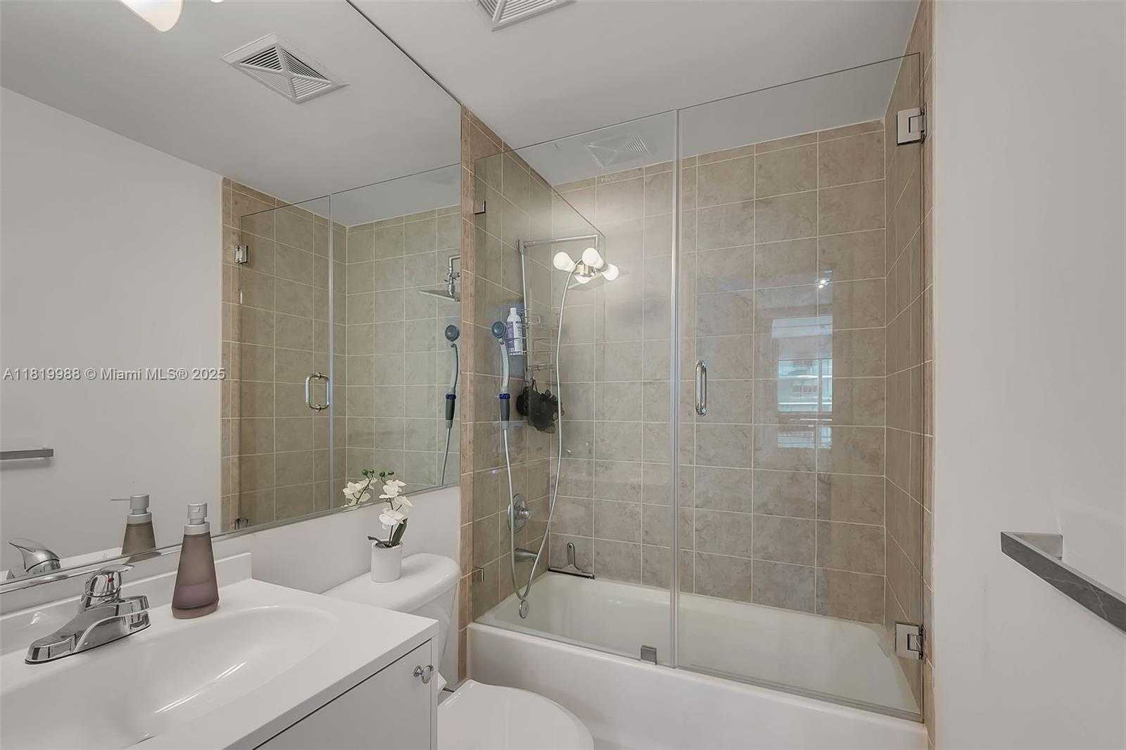 Small Image of 60 SOUTH WEST 13TH ST #3610, Miami Number 12