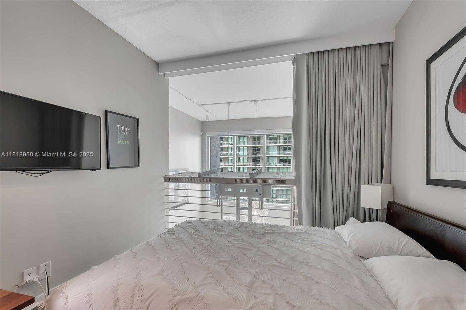 Small Image of 60 SOUTH WEST 13TH ST #3610, Miami Number 15