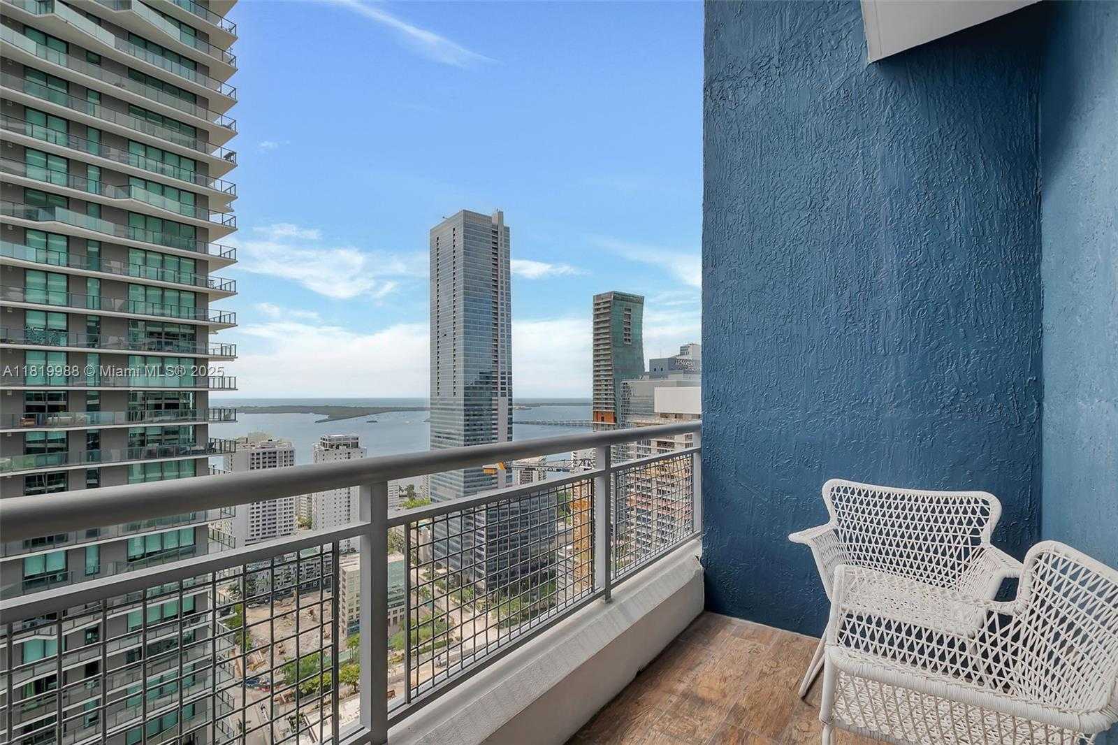 Small Image of 60 SOUTH WEST 13TH ST #3610, Miami Number 17