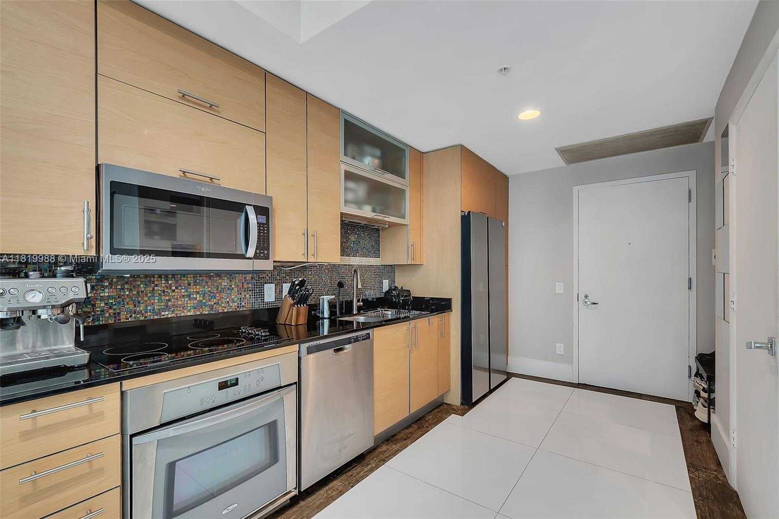 Small Image of 60 SOUTH WEST 13TH ST #3610, Miami Number 4