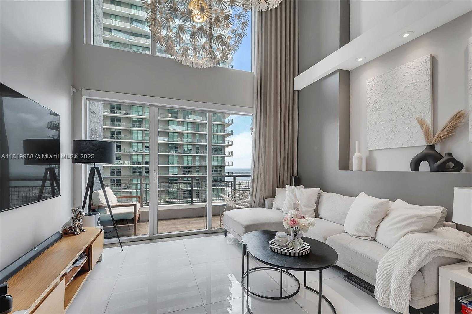 Small Image of 60 SOUTH WEST 13TH ST #3610, Miami Number 5