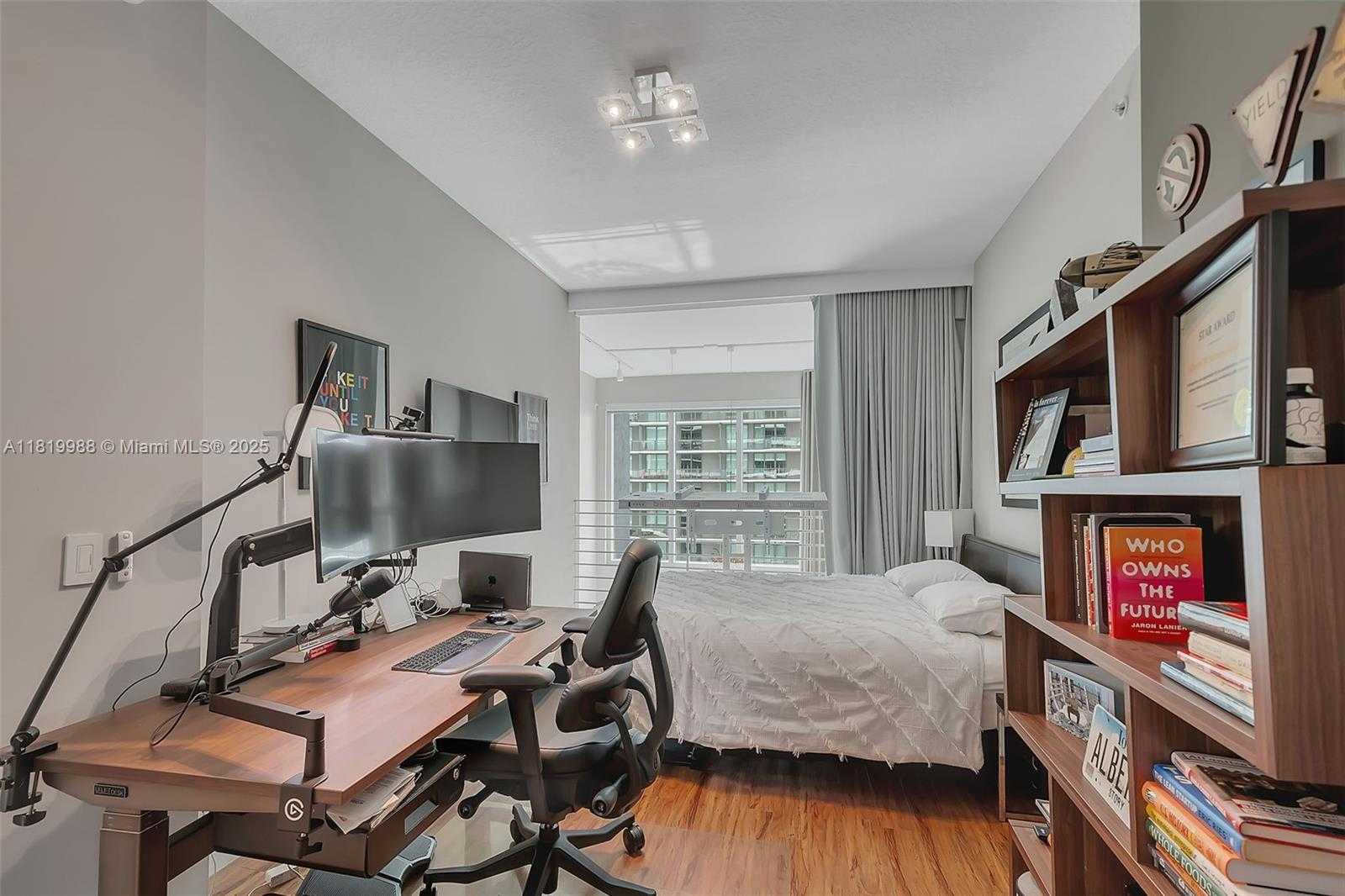 Small Image of 60 SOUTH WEST 13TH ST #3610, Miami Number 8