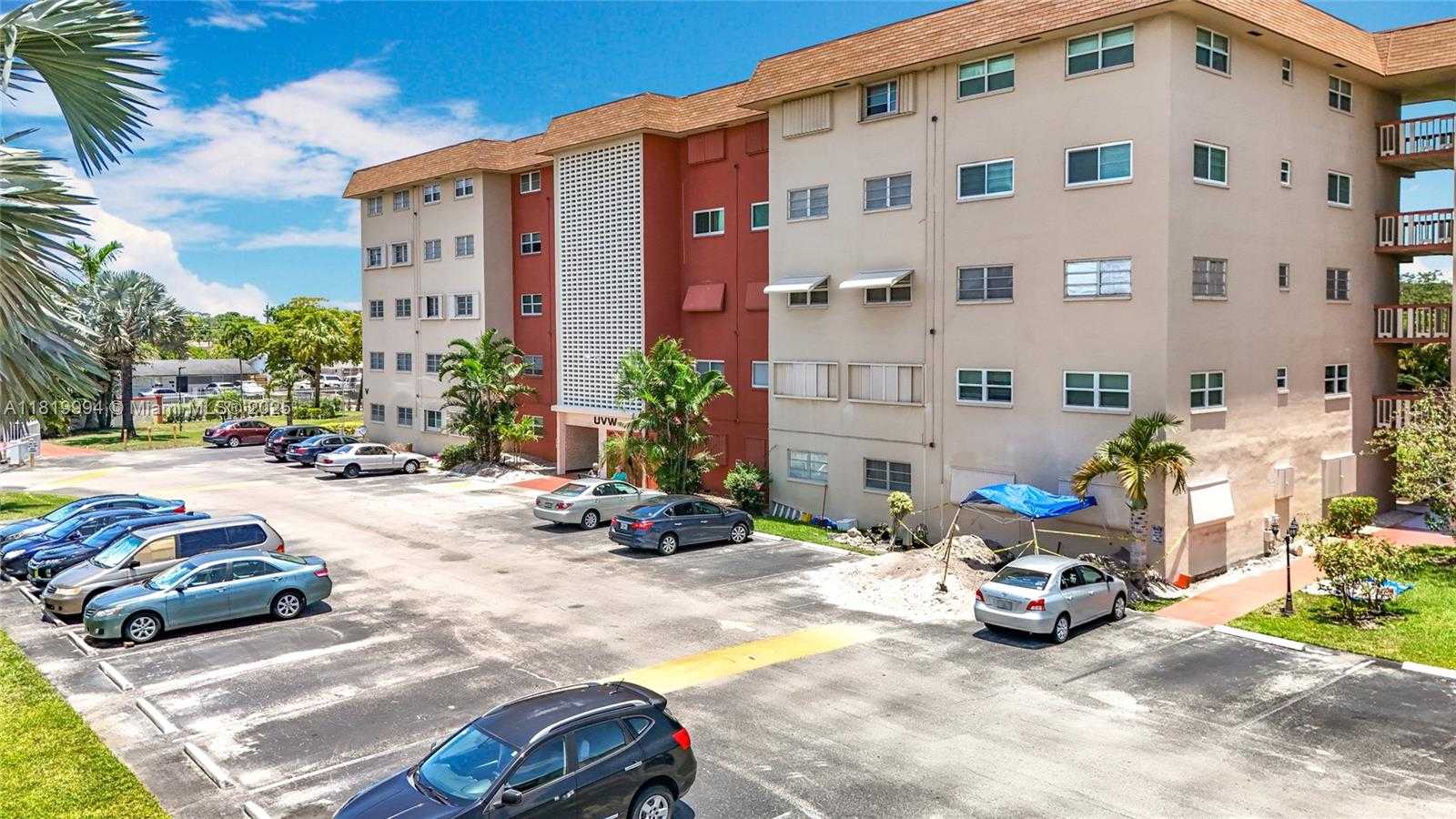Small Image of 5300 WASHINGTON ST #U305, Hollywood Number 38