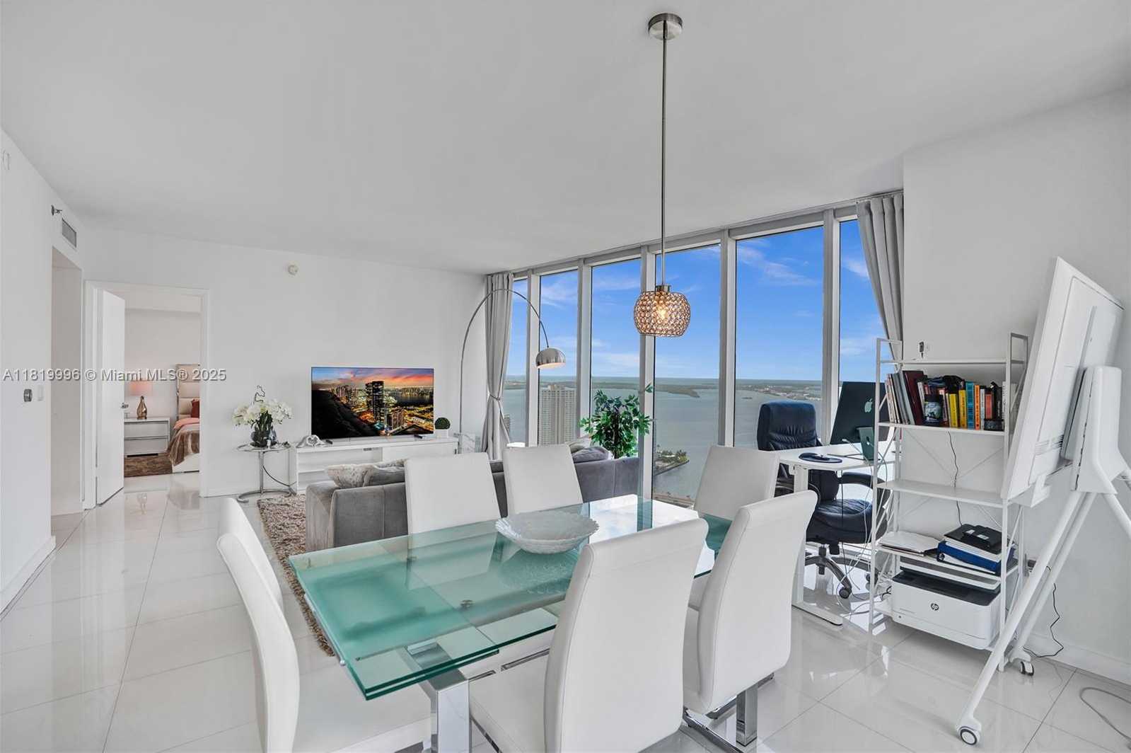 Small Image of 485 BRICKELL AVE #3608, Miami Number 10