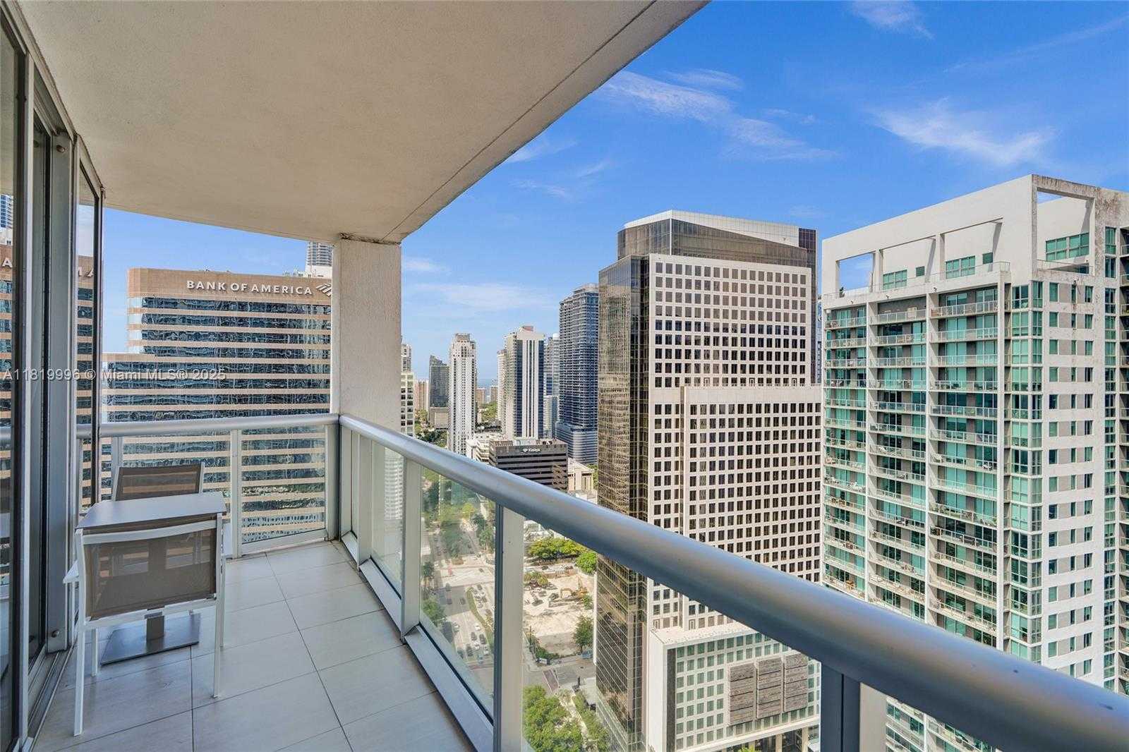 Small Image of 485 BRICKELL AVE #3608, Miami Number 11