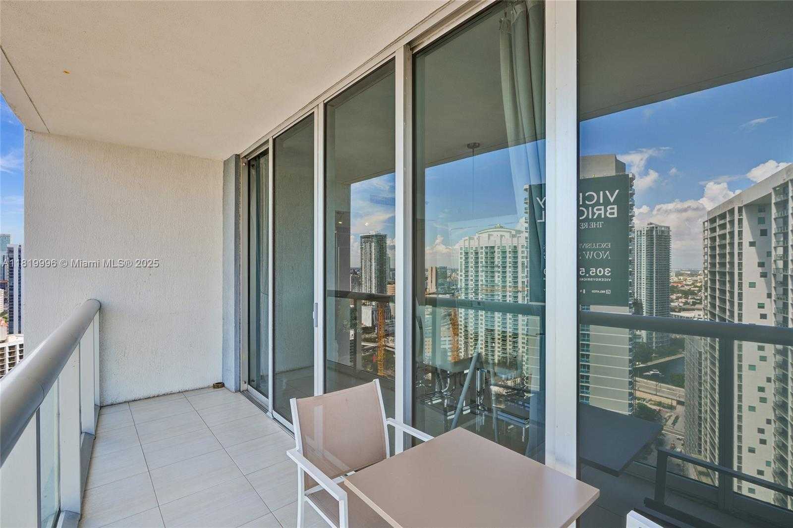 Small Image of 485 BRICKELL AVE #3608, Miami Number 13