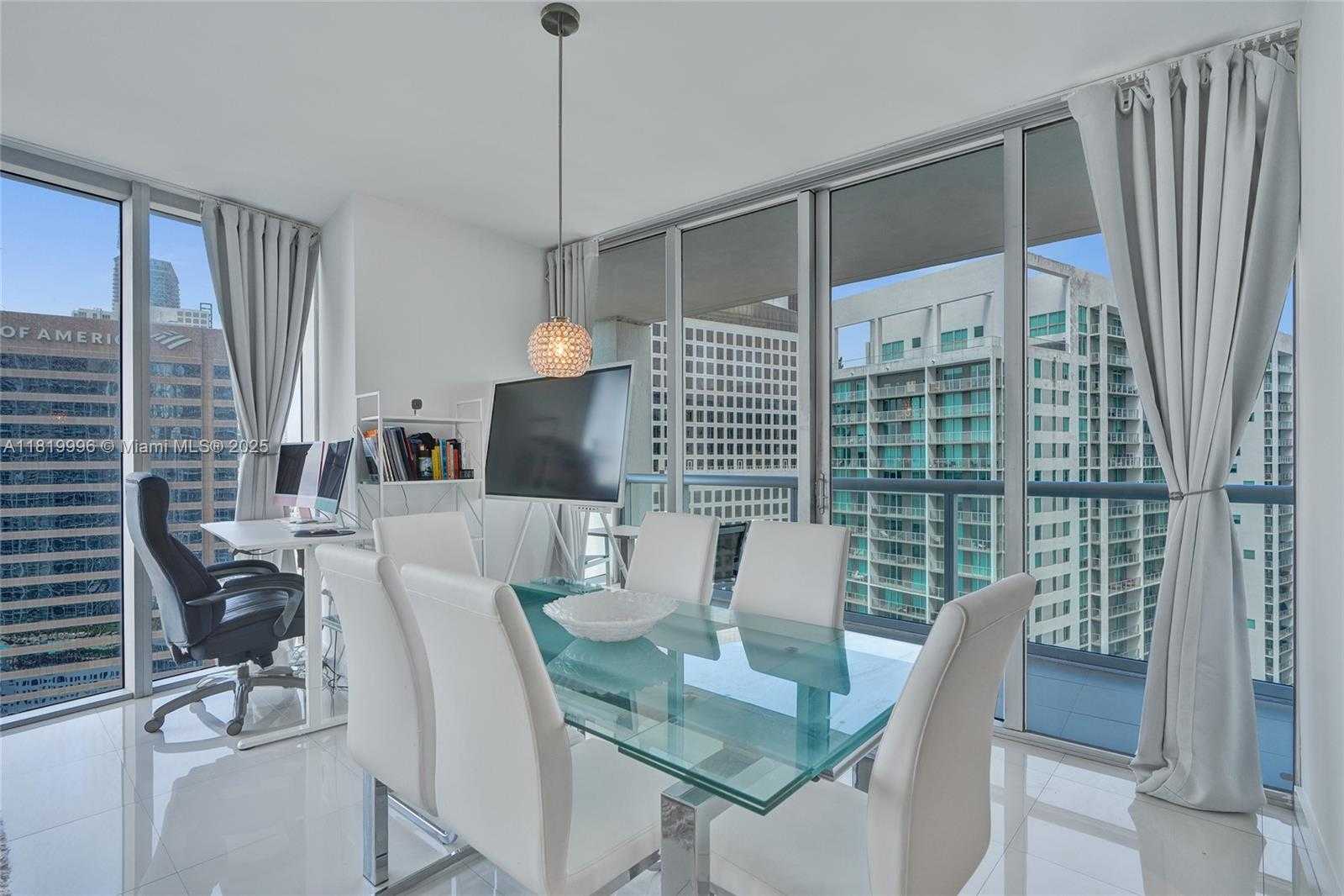 Small Image of 485 BRICKELL AVE #3608, Miami Number 3