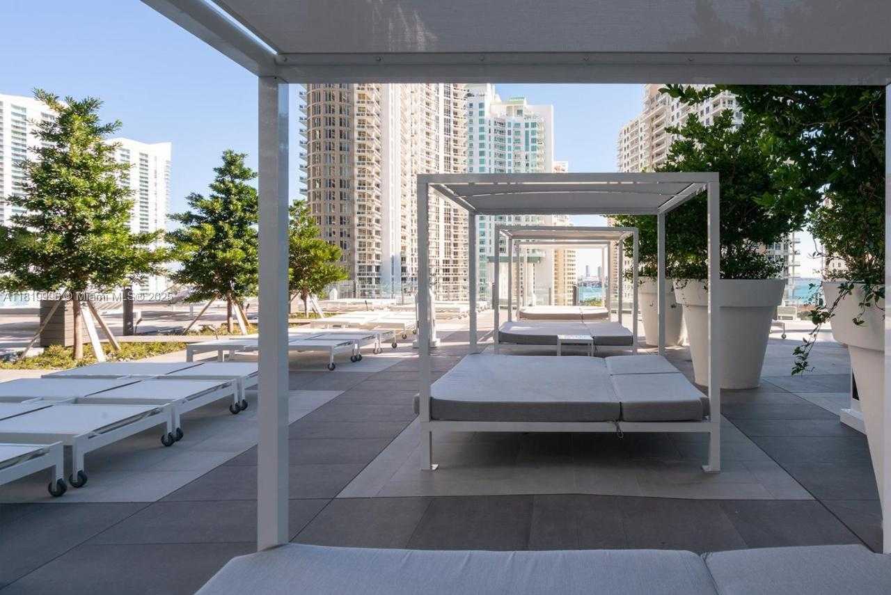 Small Image of 485 BRICKELL AVE #3608, Miami Number 38