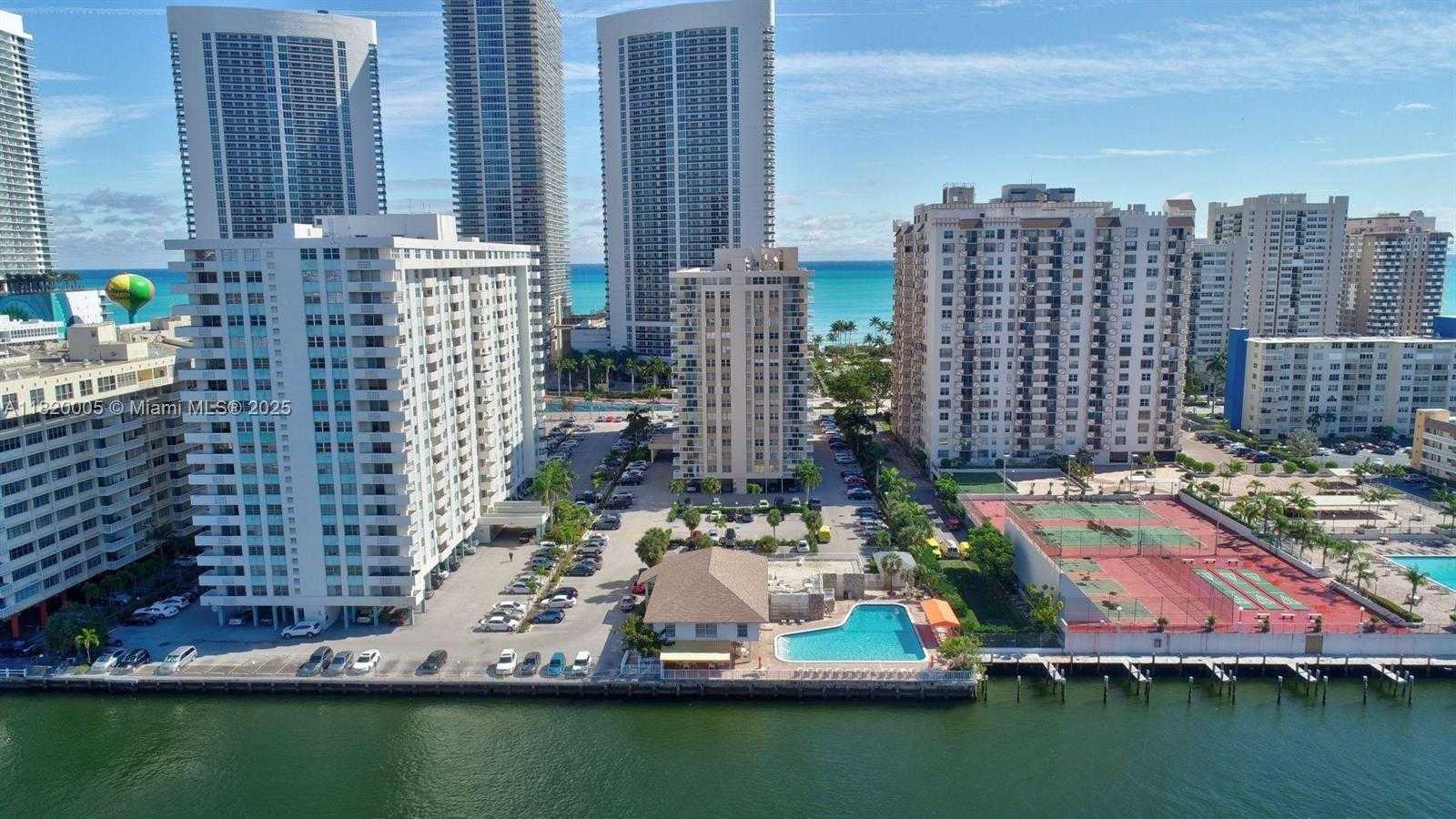 Small Image of 1849 SOUTH OCEAN DR #410, Hallandale Beach Number 19