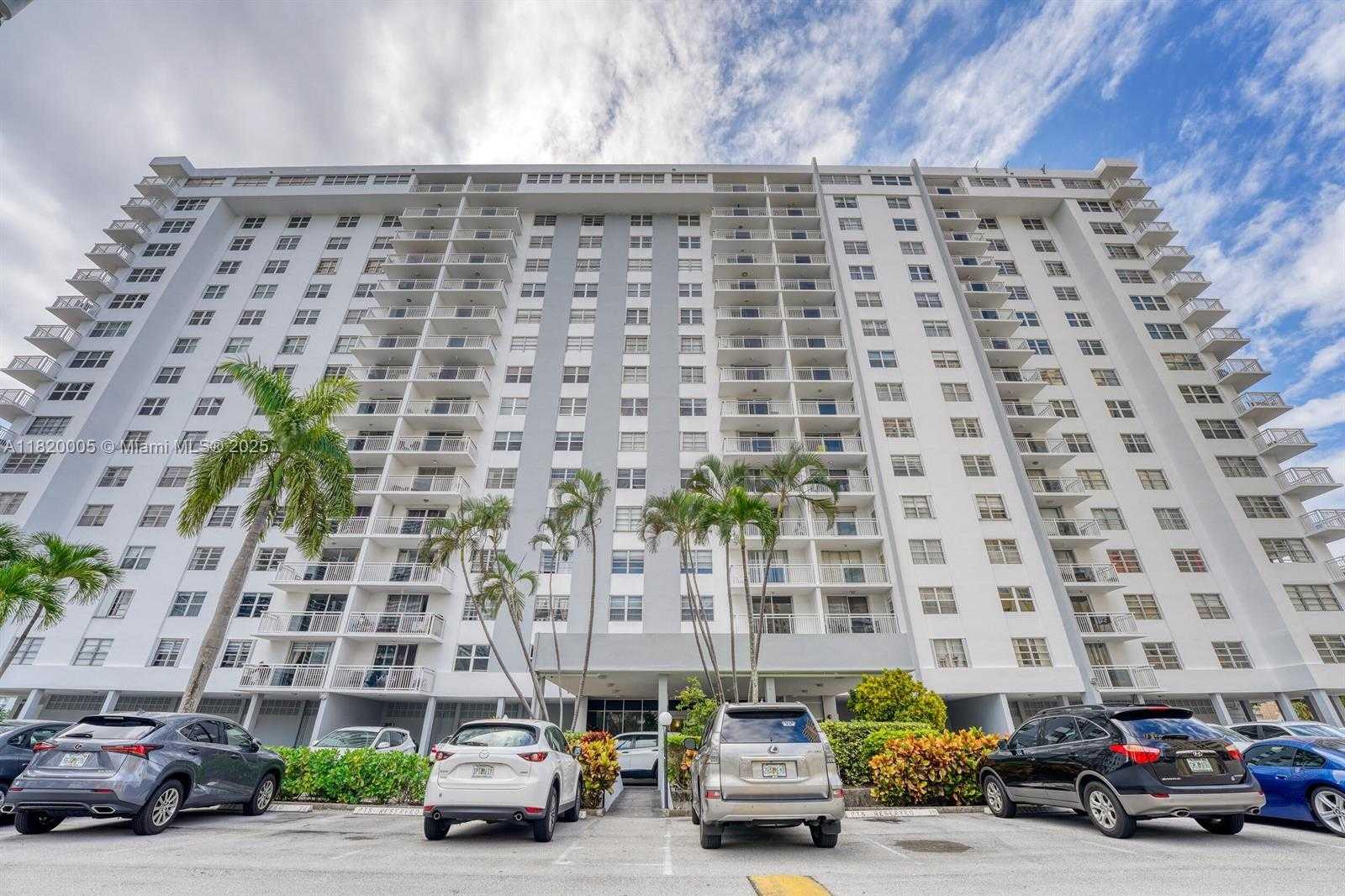 Small Image of 1849 SOUTH OCEAN DR #410, Hallandale Beach Number 22
