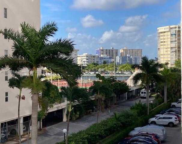 Small Image of 1849 SOUTH OCEAN DR #410, Hallandale Beach Number 25