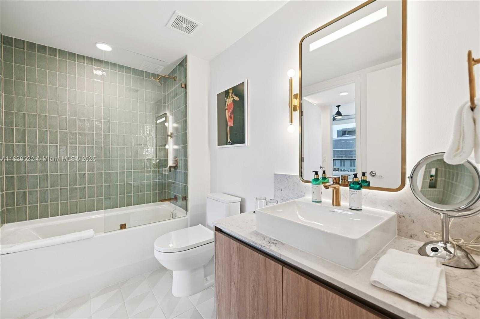 Small Image of 159 NORTH EAST 6TH ST #3407, Miami Number 4