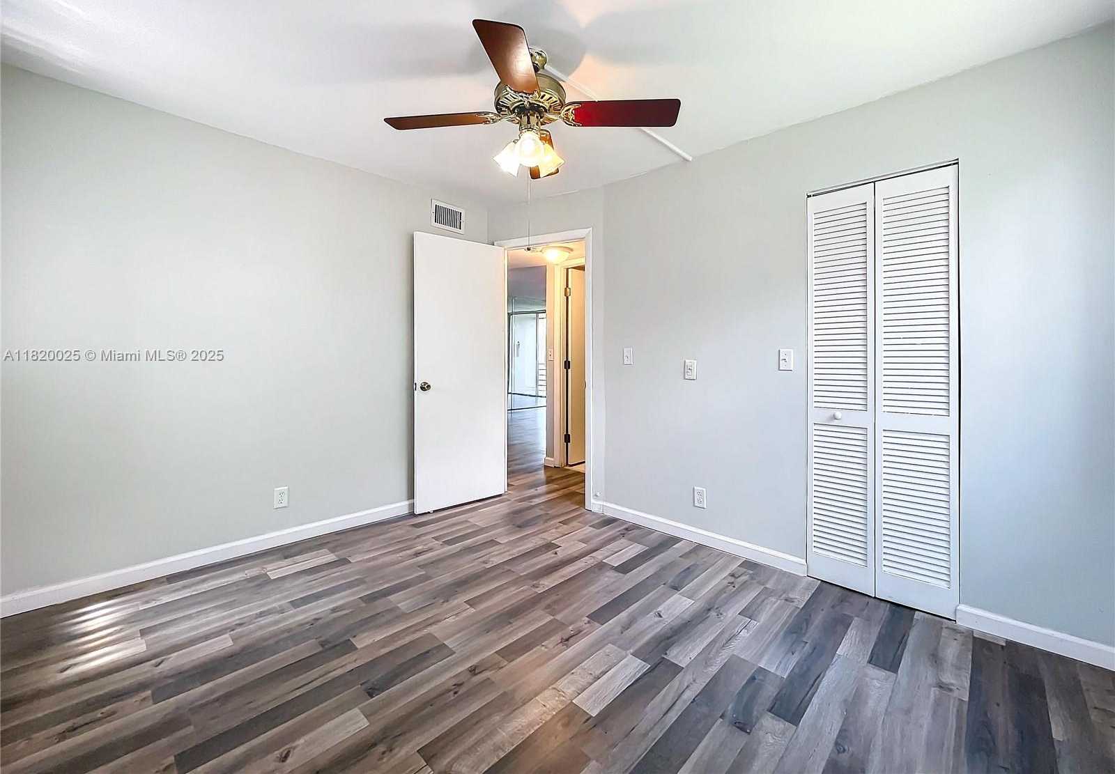 Small Image of 9850 SUNRISE LAKES BLVD #212, Sunrise Number 13