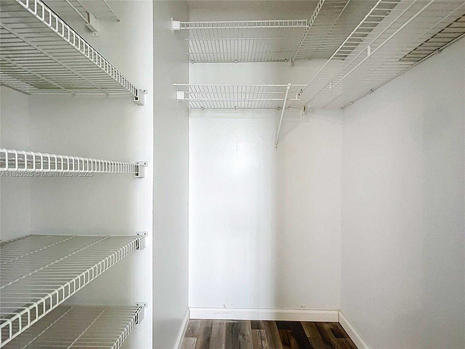 Small Image of 9850 SUNRISE LAKES BLVD #212, Sunrise Number 20