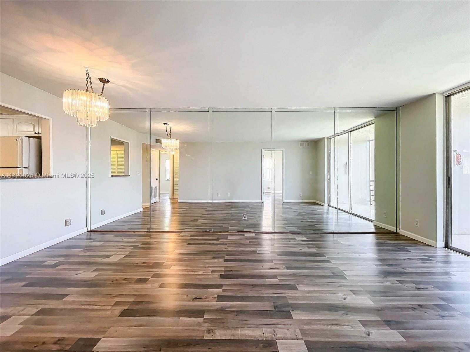 Small Image of 9850 SUNRISE LAKES BLVD #212, Sunrise Number 8