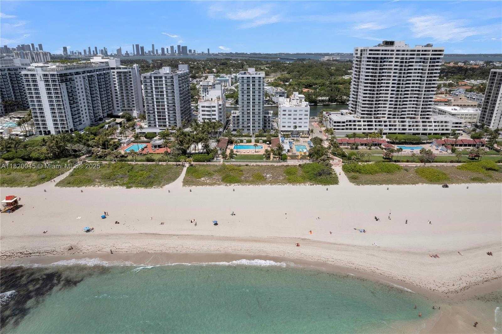 Small Image of 2457 COLLINS AVE #201, Miami Beach Number 37