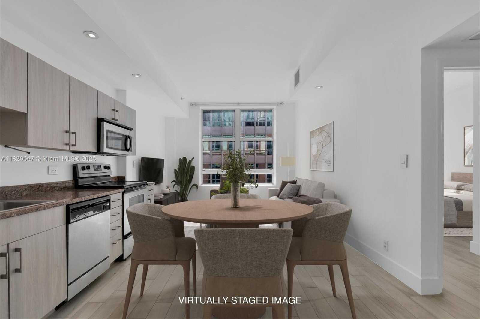 Small Image of 111 EAST FLAGLER ST #902, Miami Number 3