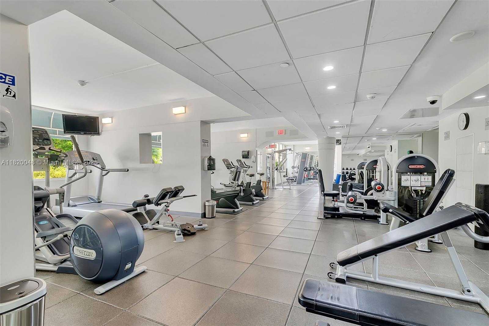 Small Image of 888 BRICKELL KEY DR #1006, Miami Number 18