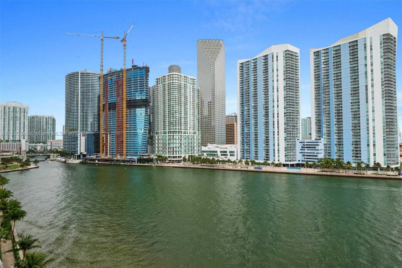 Small Image of 888 BRICKELL KEY DR #1006, Miami Number 19
