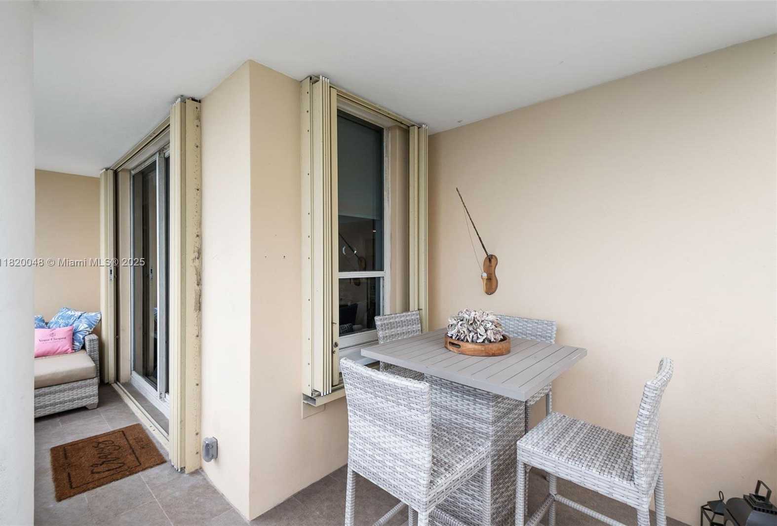 Small Image of 888 BRICKELL KEY DR #1006, Miami Number 20