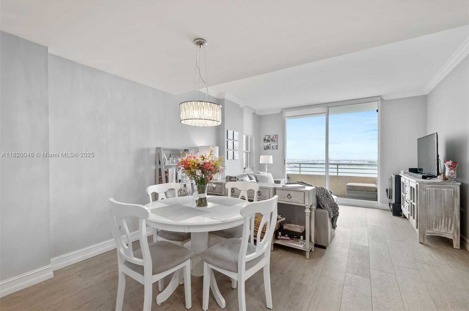 Small Image of 888 BRICKELL KEY DR #1006, Miami Number 7