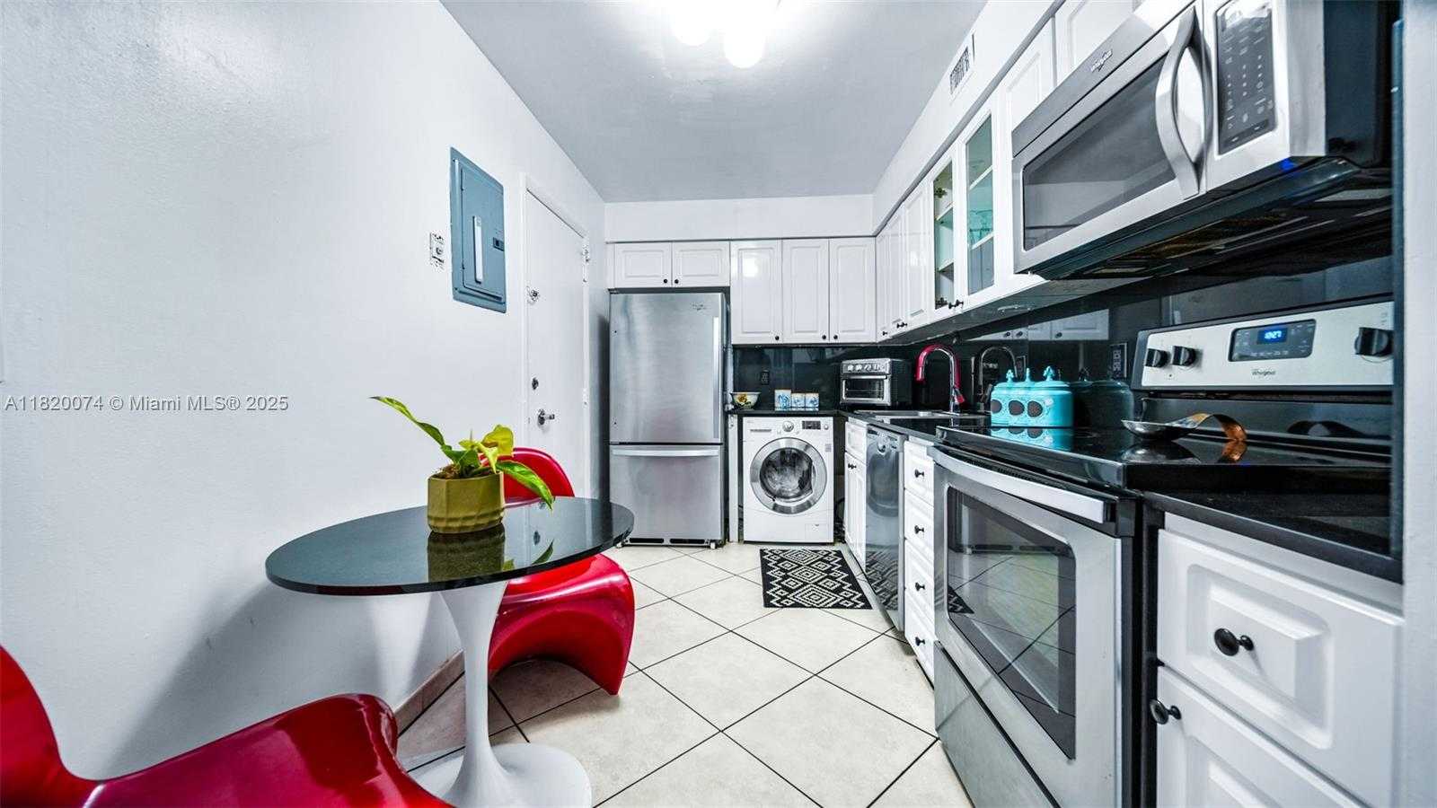 Small Image of 6770 INDIAN CREEK DR #7B, Miami Beach Number 18