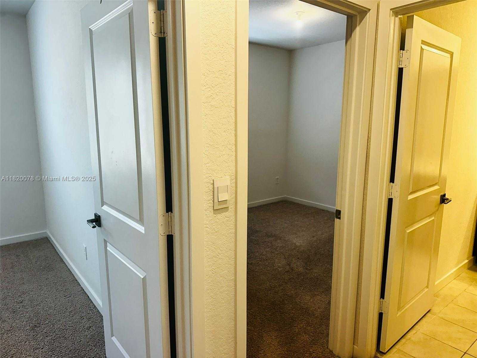 Small Image of 1672 SOUTH EAST 8TH AVE, Homestead Number 16
