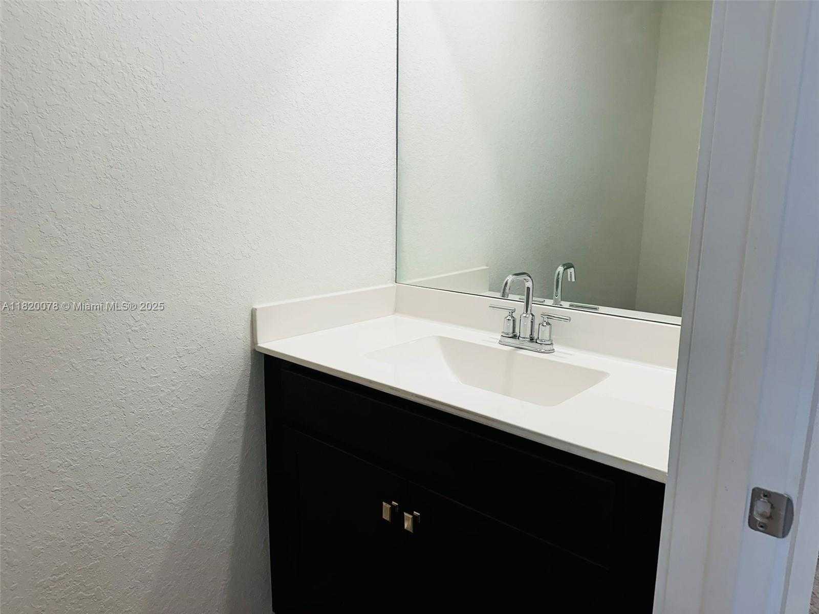 Small Image of 1672 SOUTH EAST 8TH AVE, Homestead Number 24